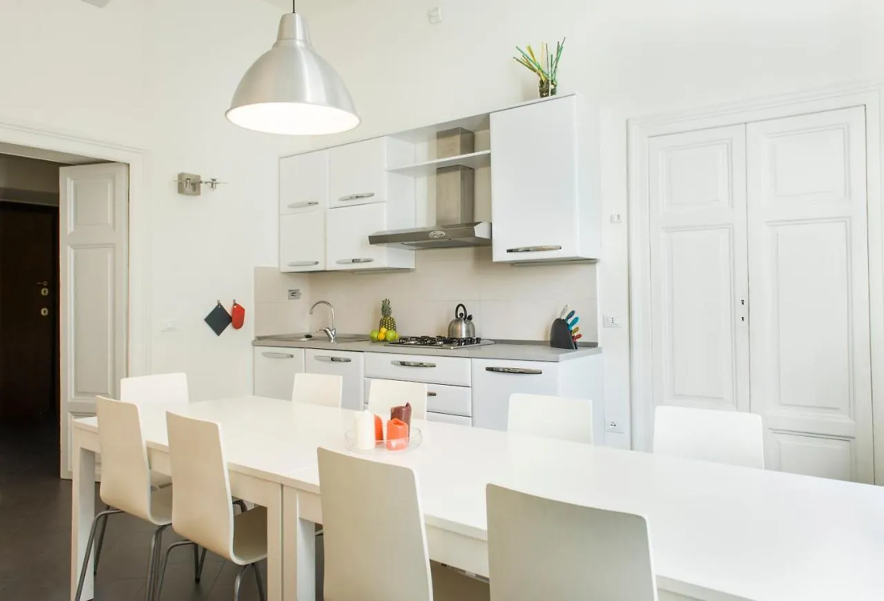 Apartment Flatinrome Termini 2 Grande Appartamento Luminoso In Centro